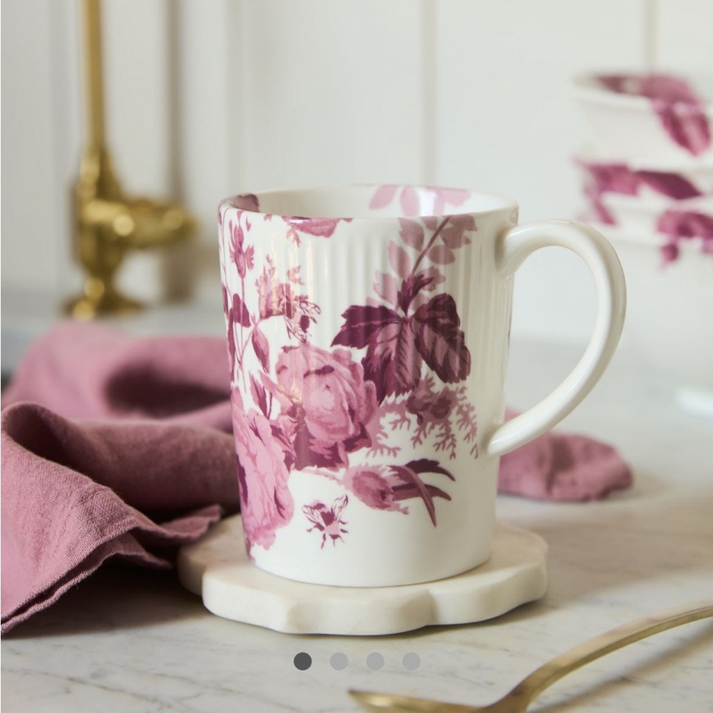 NIB / Abi Stoneware, Set of 4, Mugs
